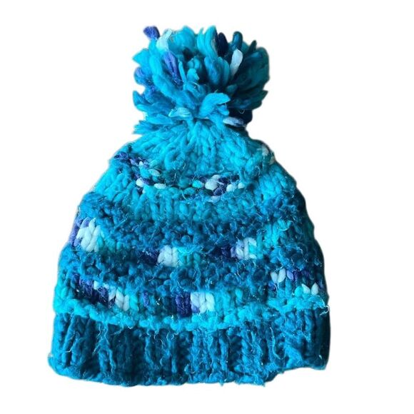 TNF Chunky Pom Pom Beanie - Picture 8 of 10